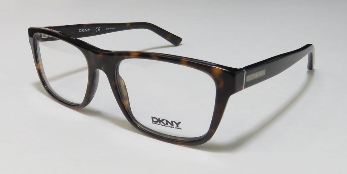 DKNY 4653 3016