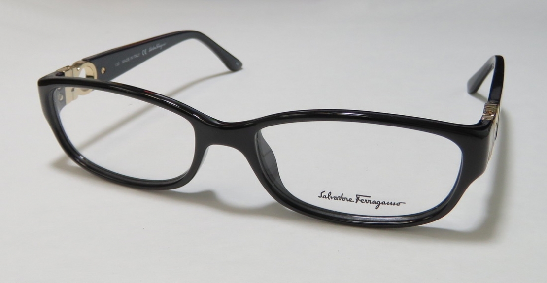 FERRAGAMO 2630 001