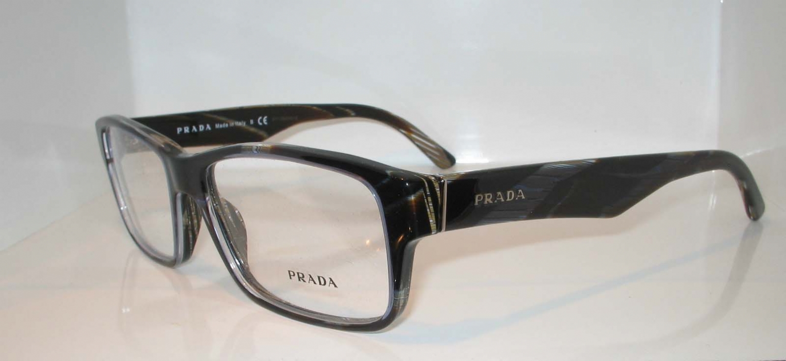 PRADA  