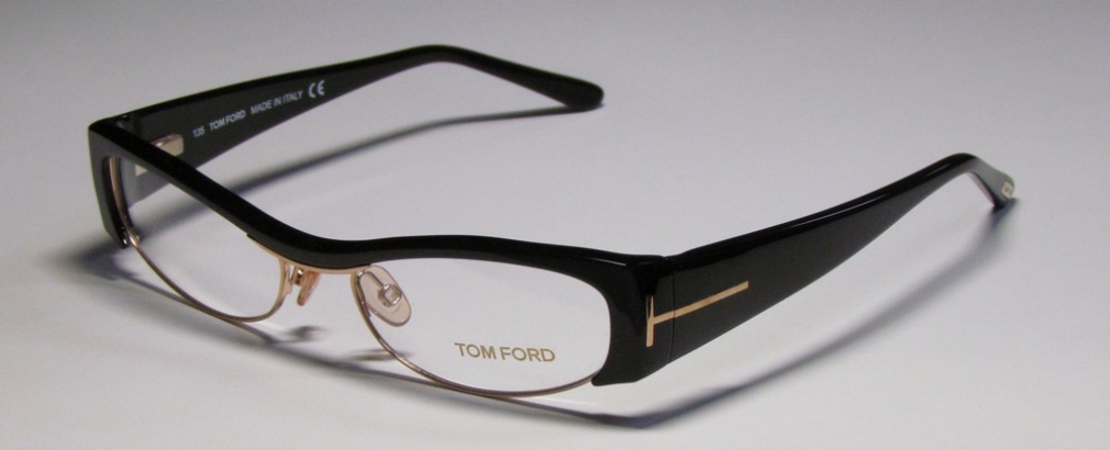 TOM FORD  