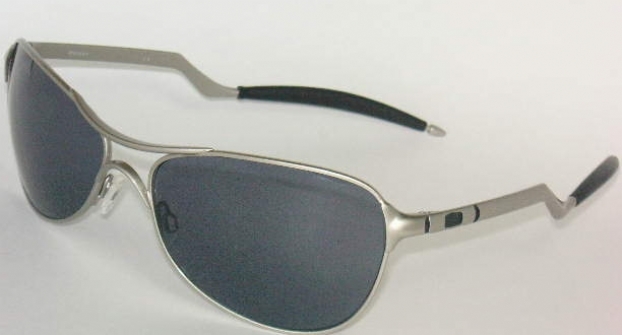 OAKLEY WARDEN 05941