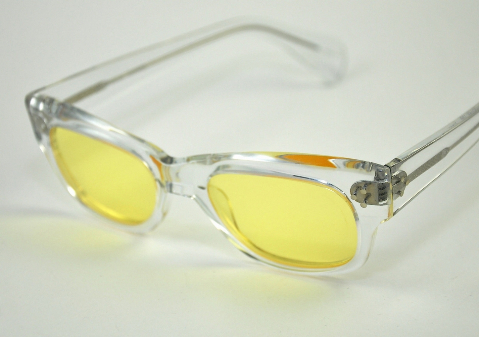 OLIVER PEOPLES TYCOON CRY